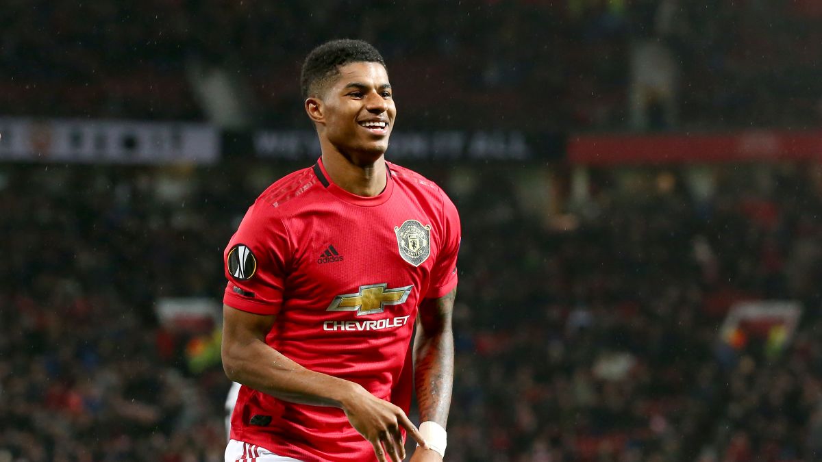 Manchester United Star set to become youngest-ever doctor